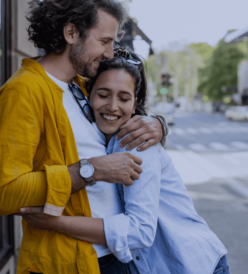 infertilite-bilan-sanguin-couple-happy