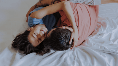 infertilite-bilan-sanguin-couple-happy