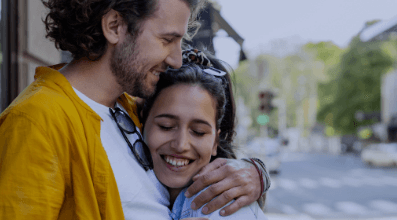 infertilite-bilan-sanguin-couple-happy